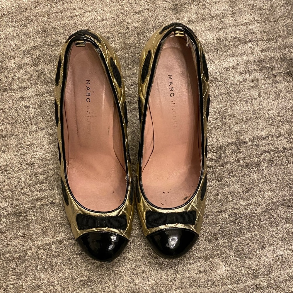 Marc Jacobs black and gold bow detail shoes